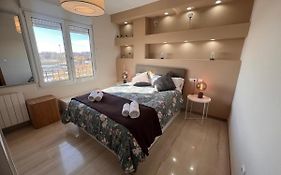 H&H Suite Train Station Apartament
